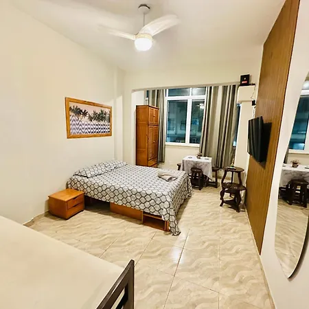 Ocean Post 4 Copacabana - Apartamento Completo No Melhor Ponto De Copacabana , A 200M Da Praia E 350M Do Metro